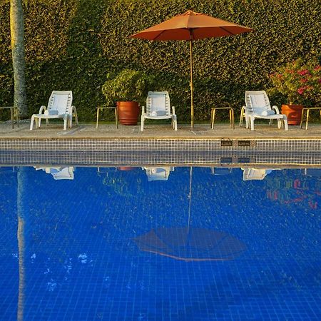 Gamma By Fiesta Americ Xalapa Nubara Dış mekan fotoğraf A swimming pool