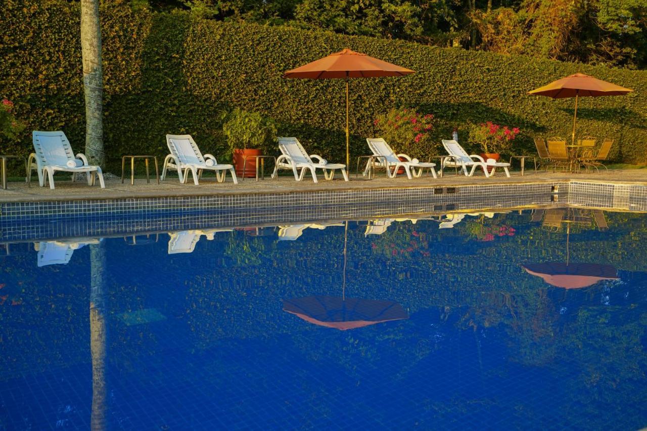 Gamma By Fiesta Americ Xalapa Nubara Dış mekan fotoğraf A swimming pool