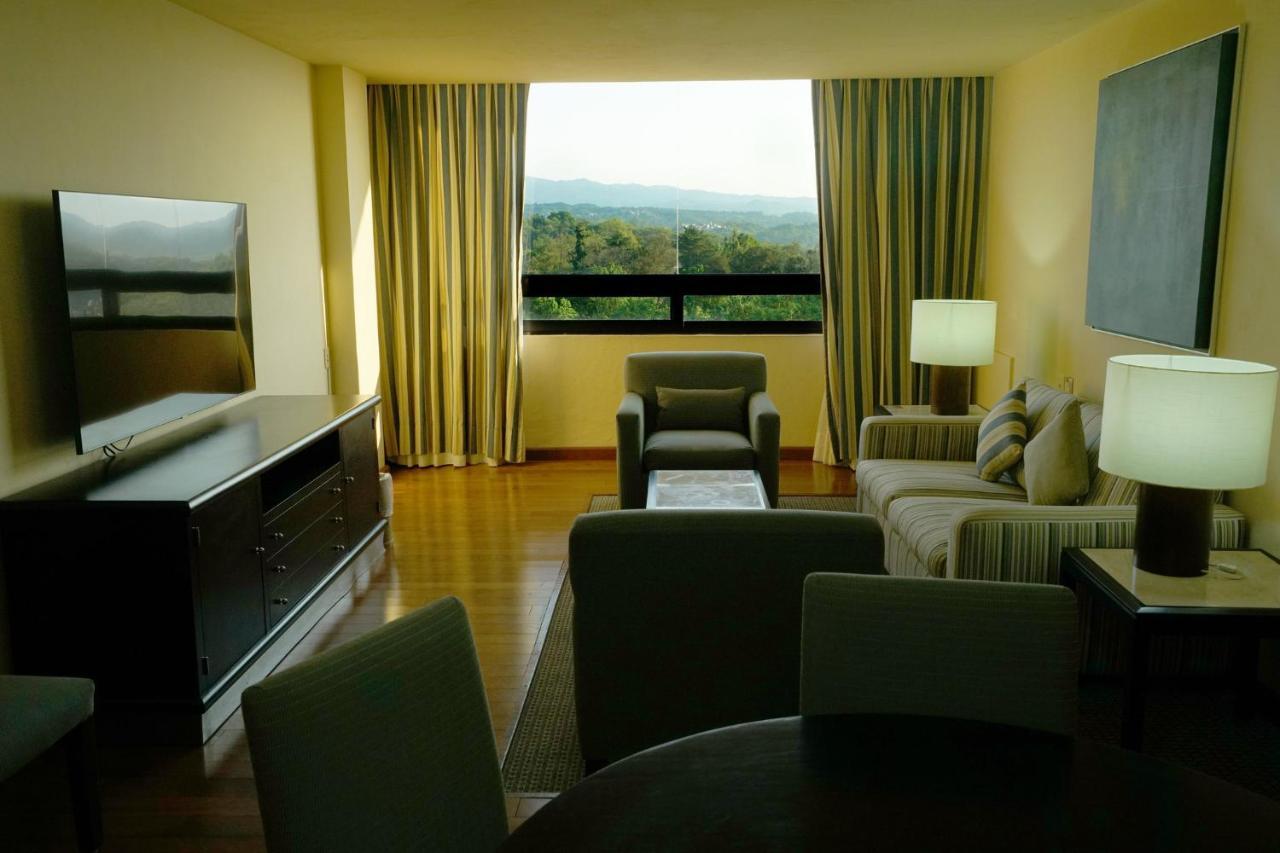 Gamma By Fiesta Americ Xalapa Nubara Dış mekan fotoğraf A living room